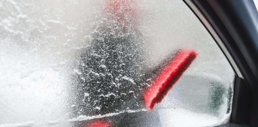Fogged-up windows in the car